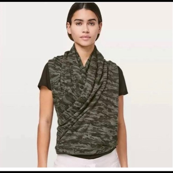 Lululemon Vinyasa Camo Scarf - Picture 2 of 4